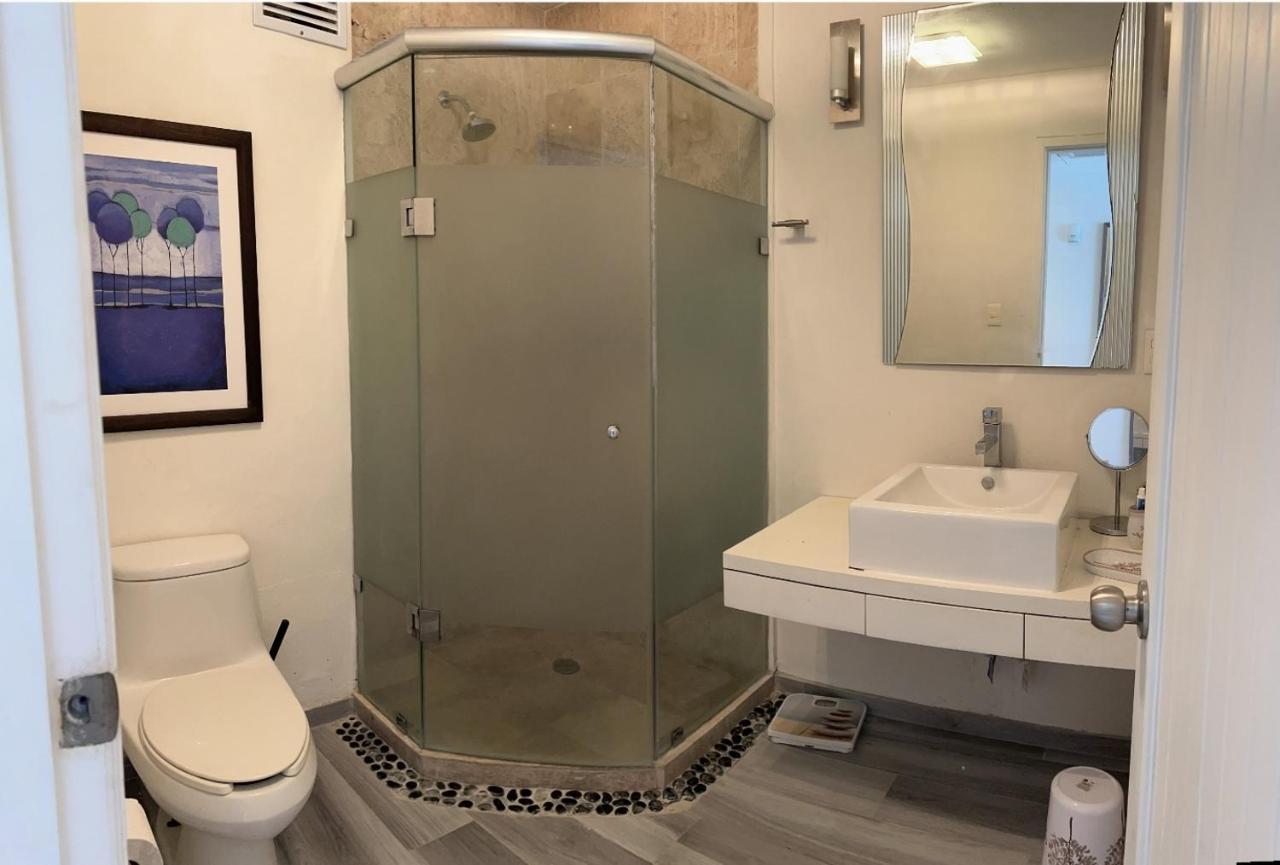 Oceanfront Condo At Unique Location 칸쿤 외부 사진